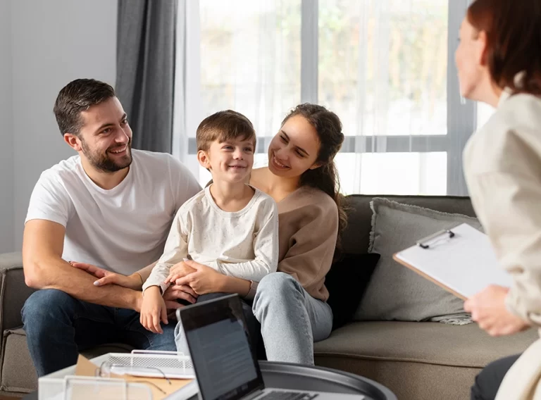 AILE-DANISMANLIGI.webp “Ankara Etimesgut oyun terapisi ve akran zorbalığı danışmanlığı”